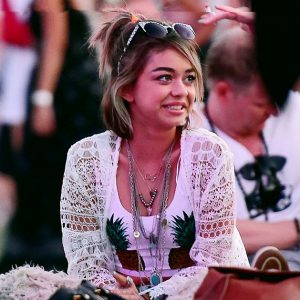 Sarah Hyland wearing AMORROMA
